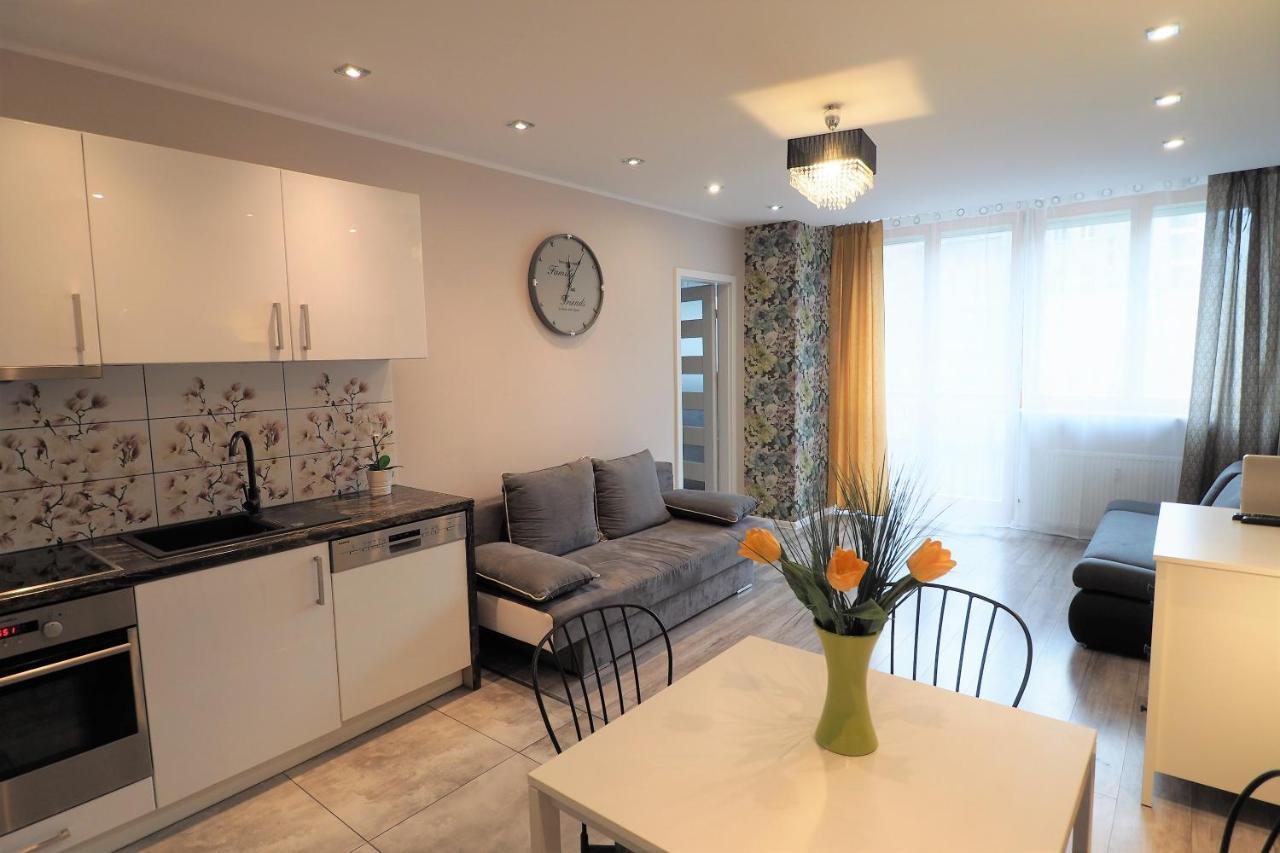 Kghn Apartments Wyszynskiego 什切青 外观 照片